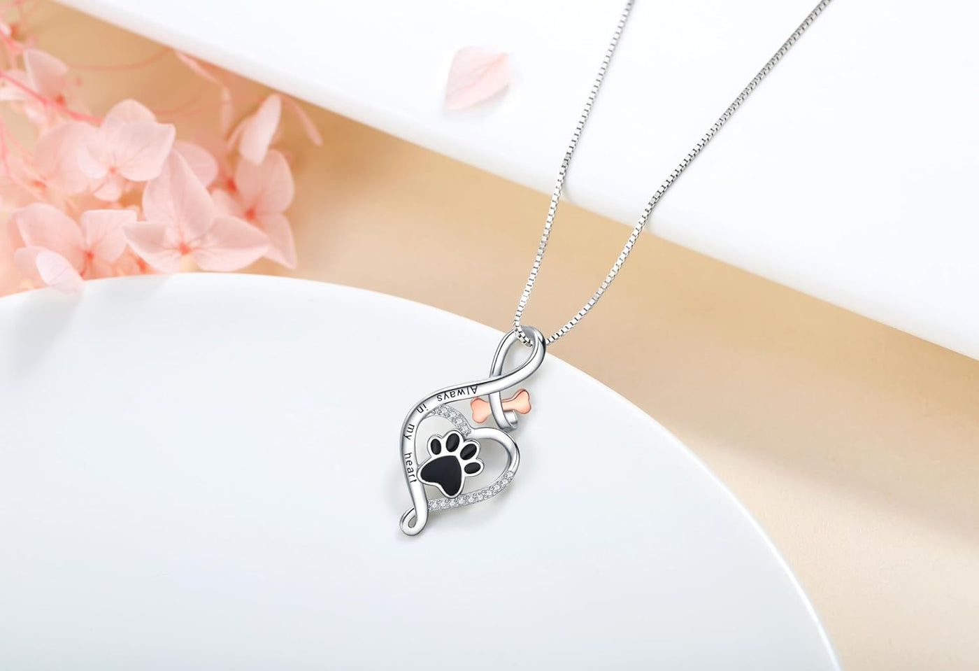 Collar Patita de la Suerte con Corazón, Hueso e Infinito – Colgante “Siempre en Mi Corazón”