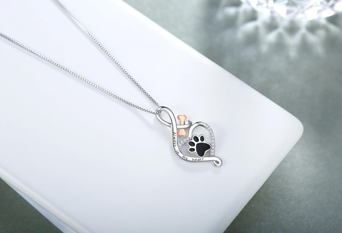 Collar Patita de la Suerte con Corazón, Hueso e Infinito – Colgante “Siempre en Mi Corazón”