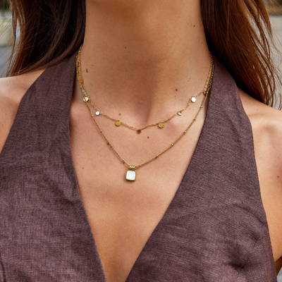 Collar de gotas de Agatha Gold