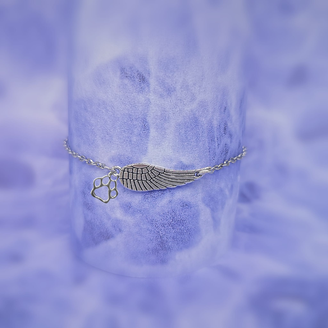 Pulsera Conmemorativa de Plata con Ala de Ángel y Huella de Patas | Hecha a Mano