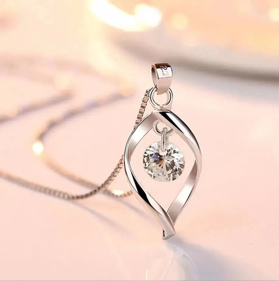 Collar con Zirconia en Plata