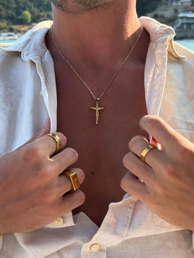 CADENA DE CRUCIFIJO | Oro de 18K
