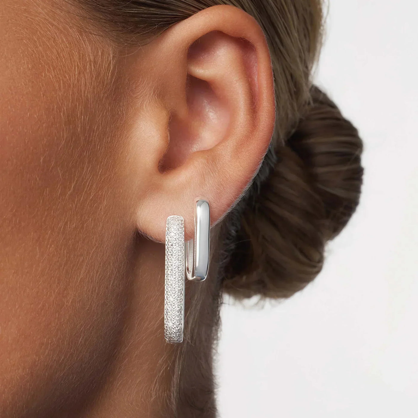 Aros Pavé de Gran Tamaño | Oro Blanco