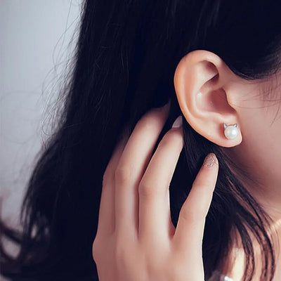 Pendientes de perla en forma de gato de plata esterlina
