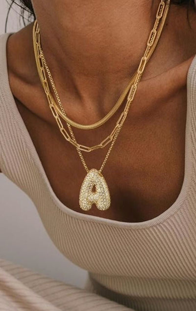 Collar con letra burbuja inicial | Oro