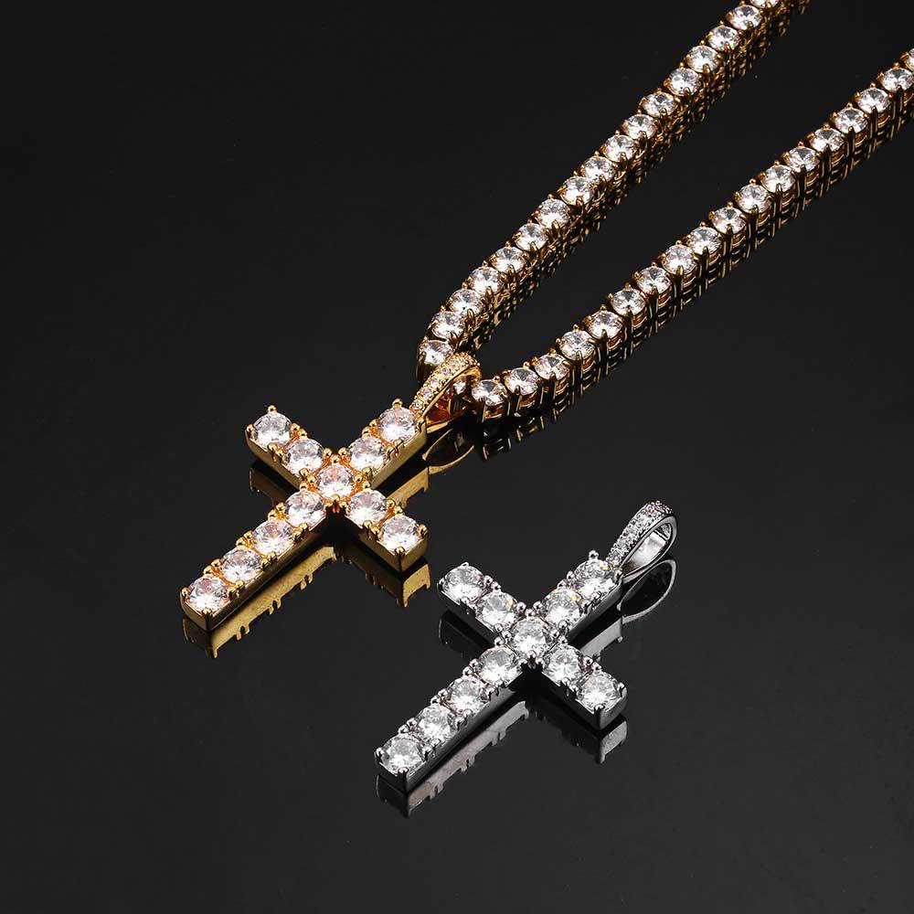 Collar de cruz de moissanita | Oro blanco