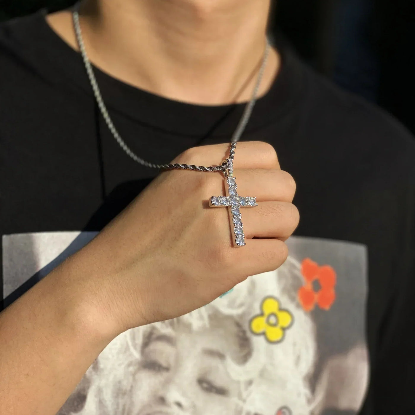 Collar de cruz de moissanita | Oro blanco