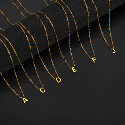 Collar con Colgante de Alfabeto Brillante