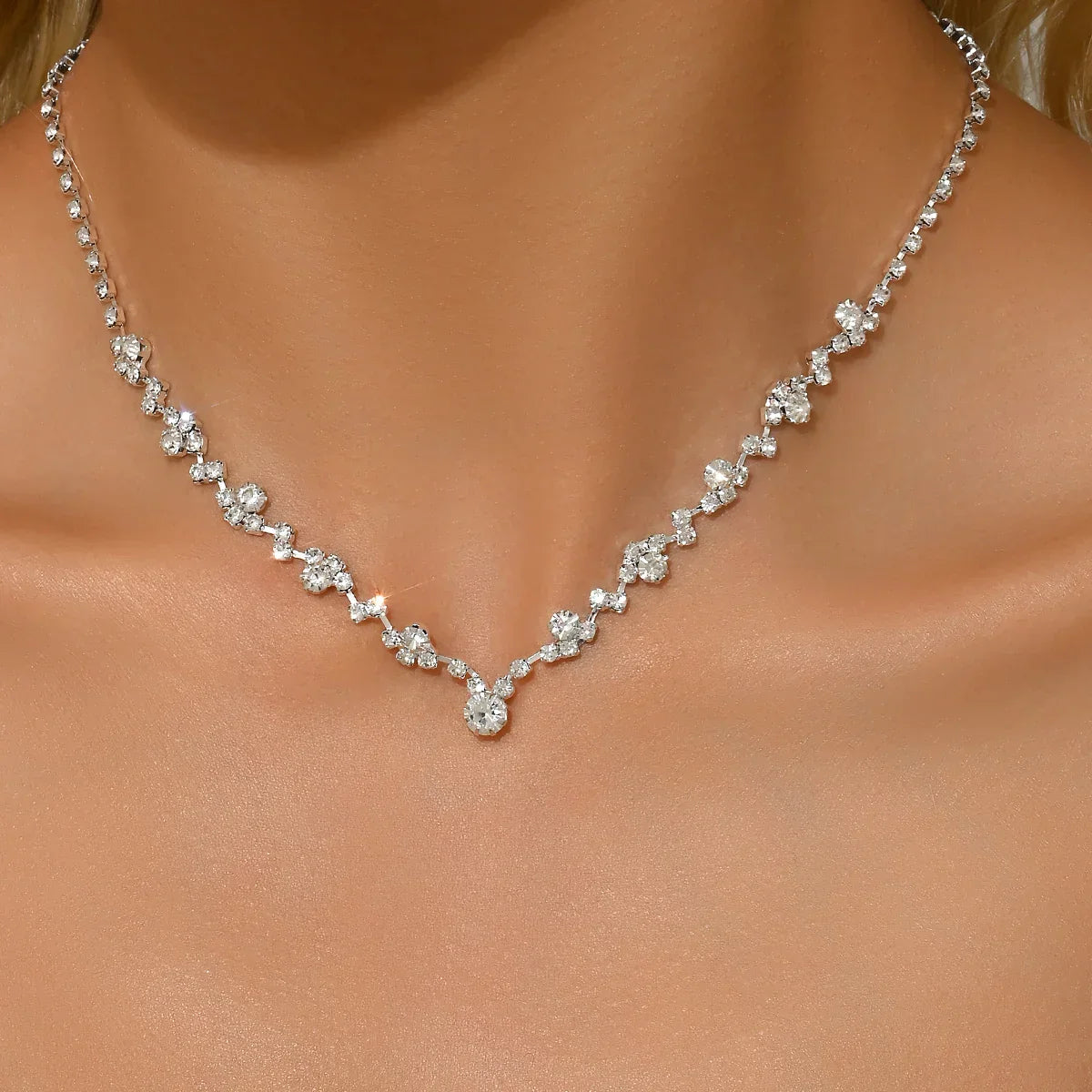 Collar de Novia Elegante con Diamantes