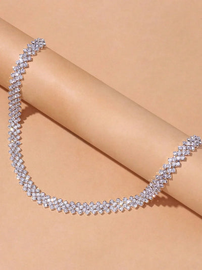 Collar Elegante con Rhinestones