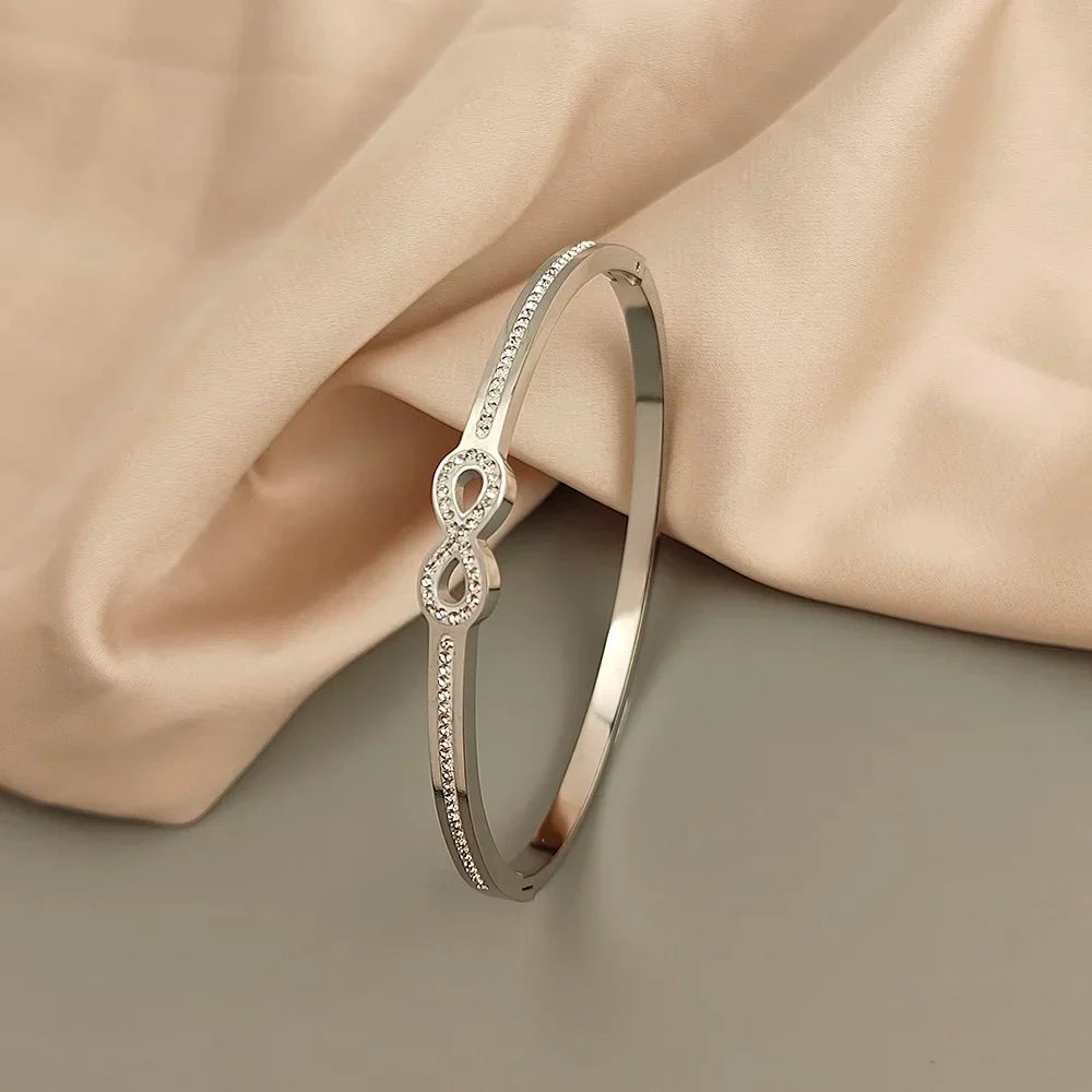 Brazalete Infinito de Cristal de Lujo