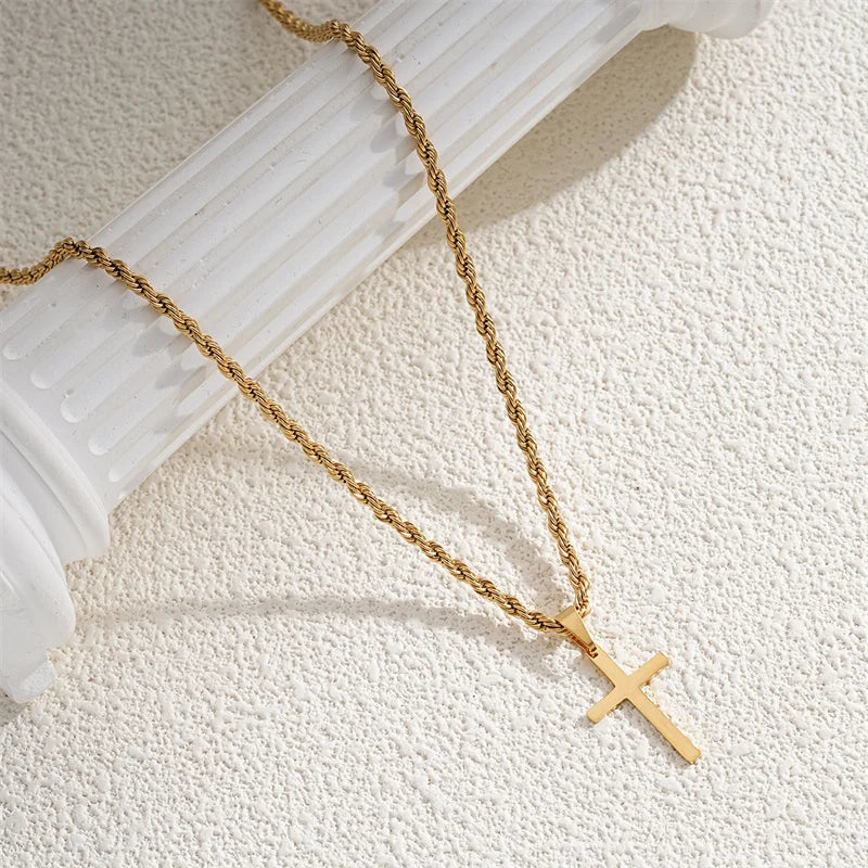 Collar Cruz de Oro Unisex