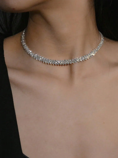 Collar Elegante con Rhinestones