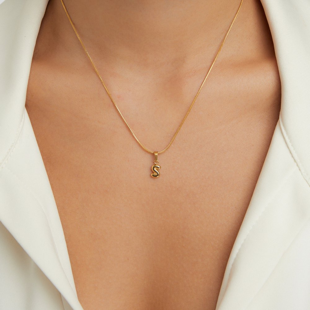 Collar de Letra Burbuja Chic