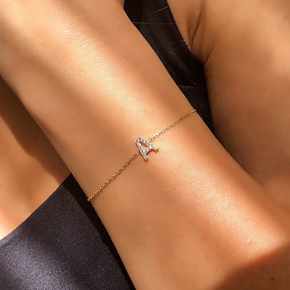 Pulsera de Cadena con Inicial Delicada