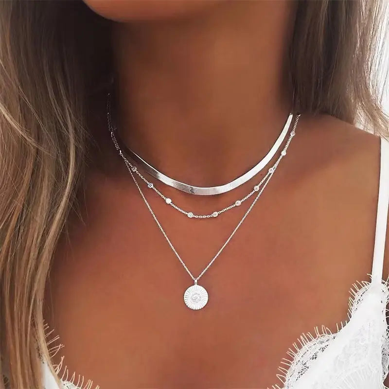 Collar de Cadena de Plata Elegante