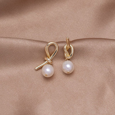 Pendientes de perlas de agua dulce y oro