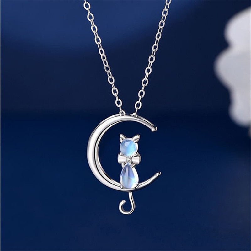 Collar de Media Luna de Piedra Lunar y Gato