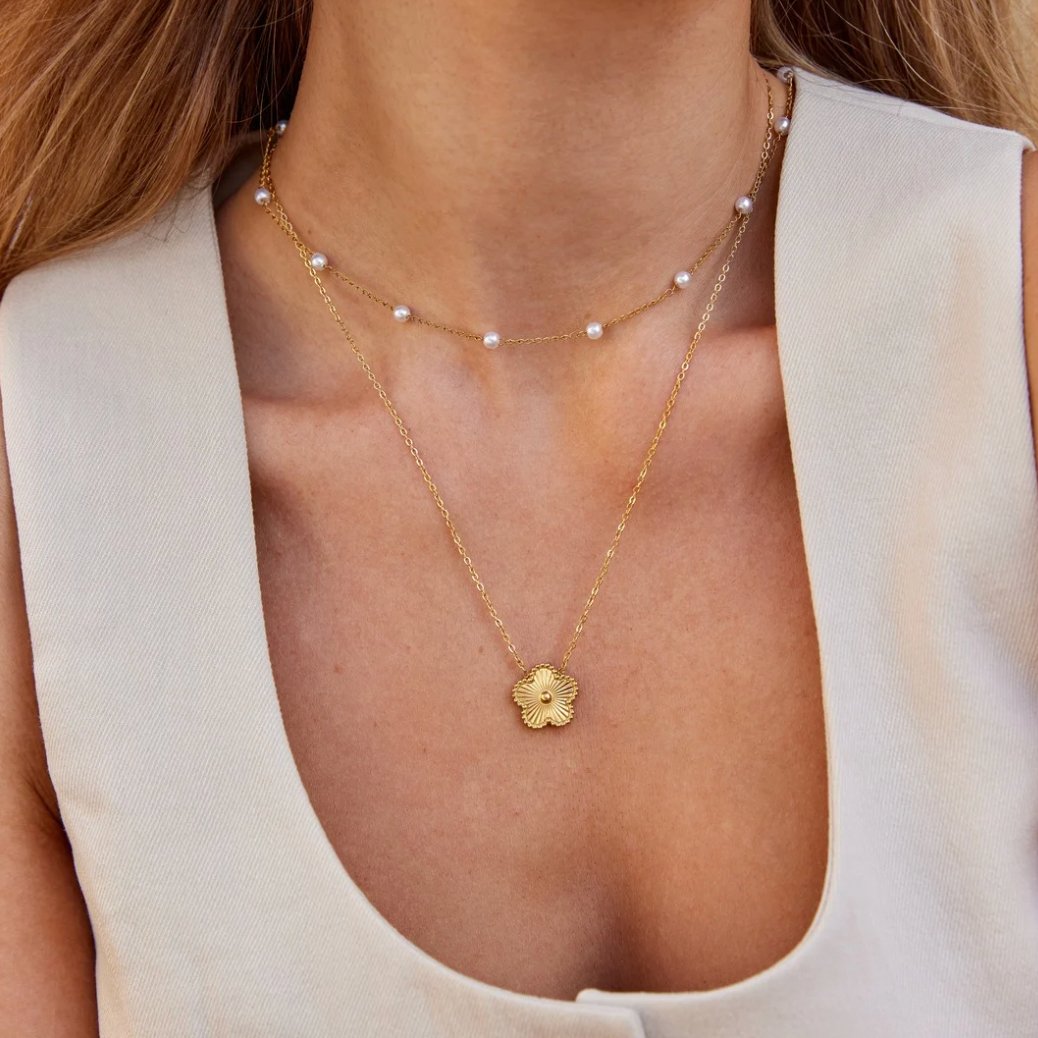 Collar de Perlas de Oro Puro