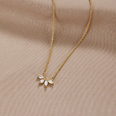Collar de Hoja de Cristal Omelia