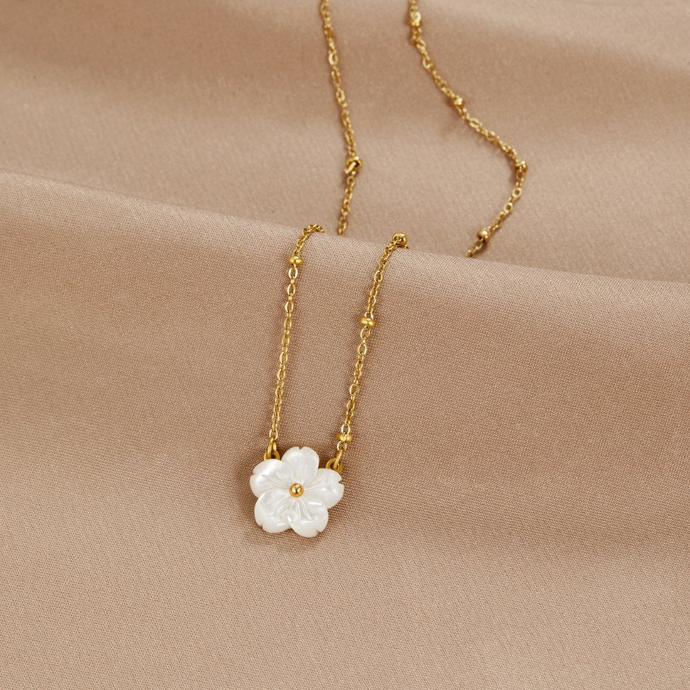 Collar de Flor Greatness Blossom